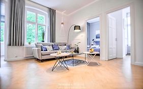 Luxury Wonder Heaven Family Apartment, 50m od M Cassino, parking na pilota, 2 apartamenty, 1-7, 1-8 osób